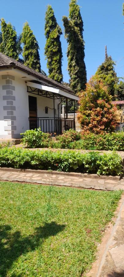 Aivilo Home Entebbe Exterior foto